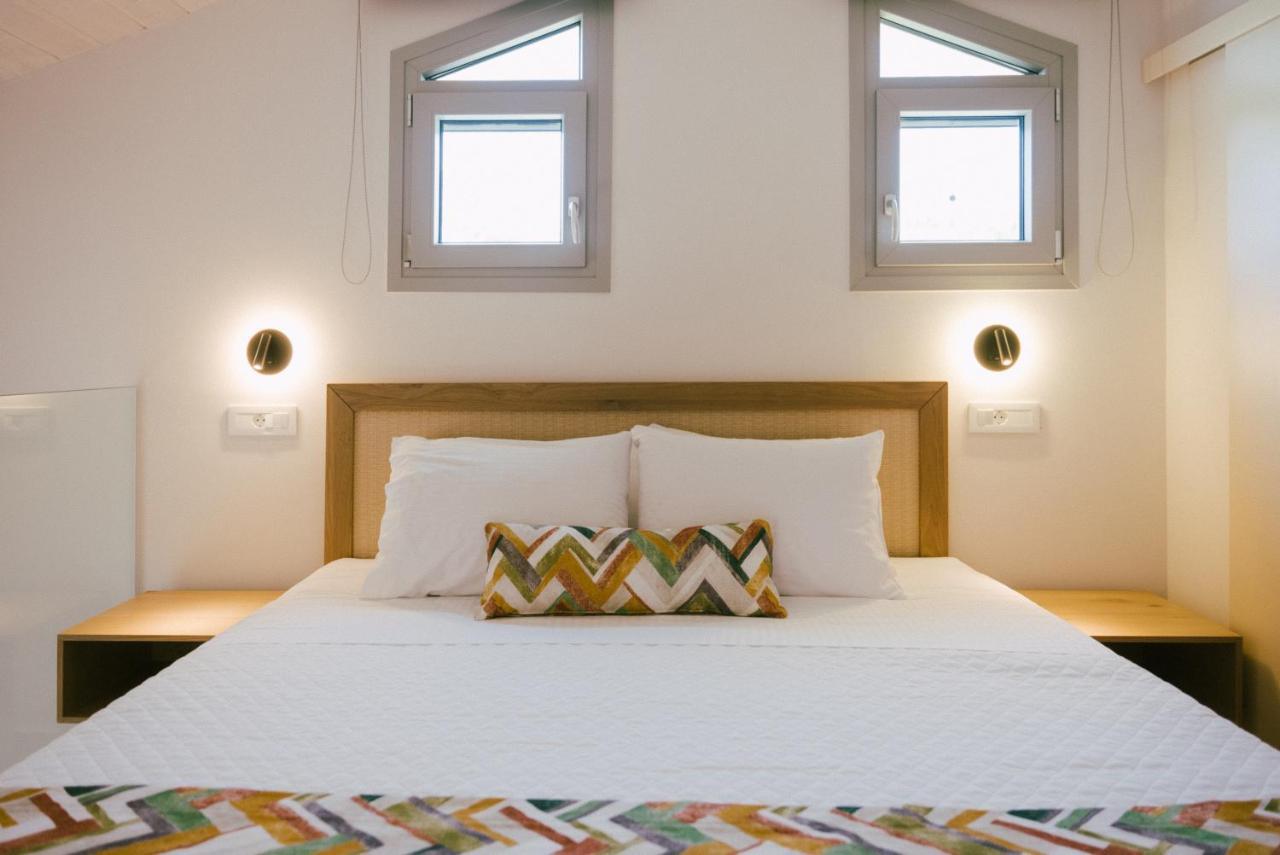 Eterrano Seaside Retreat Hotel Parga Exterior photo